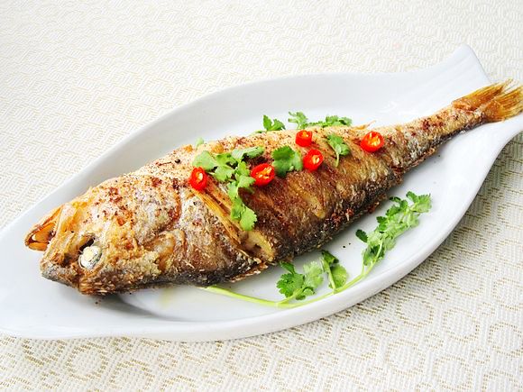 干煎黃花魚的做法-家常味煎菜譜-易網健康養生網 干煎黃花魚的做法-家常味煎菜譜