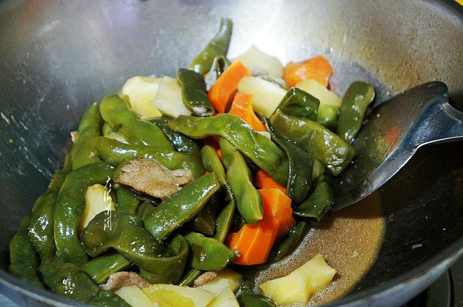 家常大燉菜的做法-家常味燉菜譜