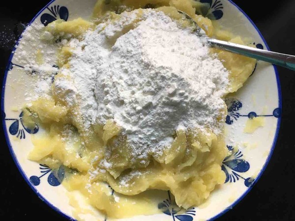 土豆仿蘑菇南瓜燜雞塊的做法-家常味煮菜譜-易網健康養生網 土豆仿蘑菇南瓜燜雞塊的做法-家常味煮菜譜