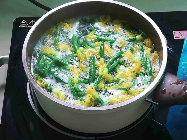 涼拌黃瓜花的做法-家常味拌菜譜