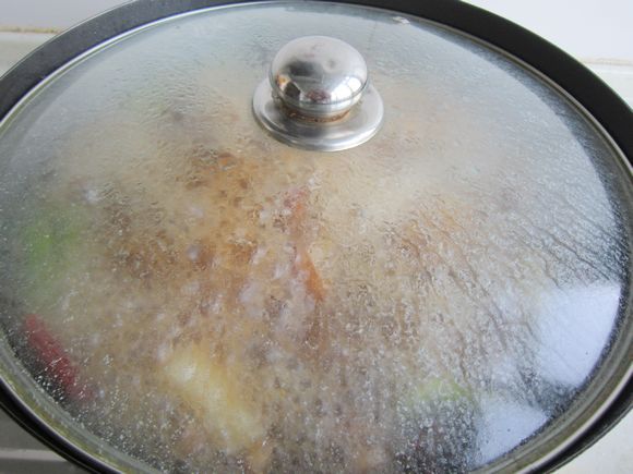 花生紅燒豬蹄的做法-家常味燒菜譜-易網(wǎng)健康養(yǎng)生網(wǎng) 花生紅燒豬蹄的做法-家常味燒菜譜