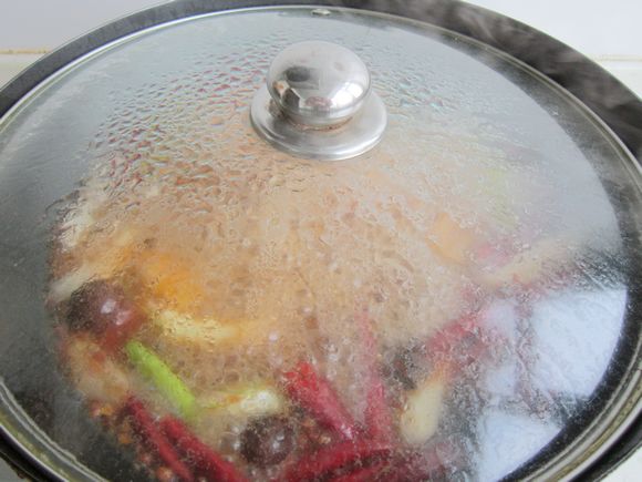 大盤雞火鍋的做法-家常味燉菜譜