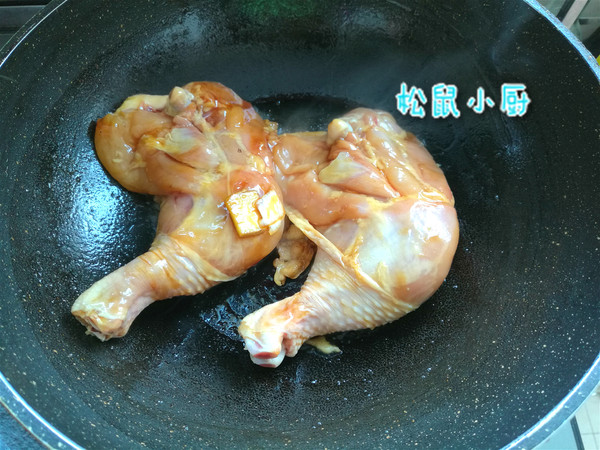 紅燜雞腿的做法-家常味燒菜譜