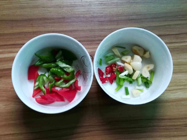 魚香茄子煲的做法-醬香味燒菜譜