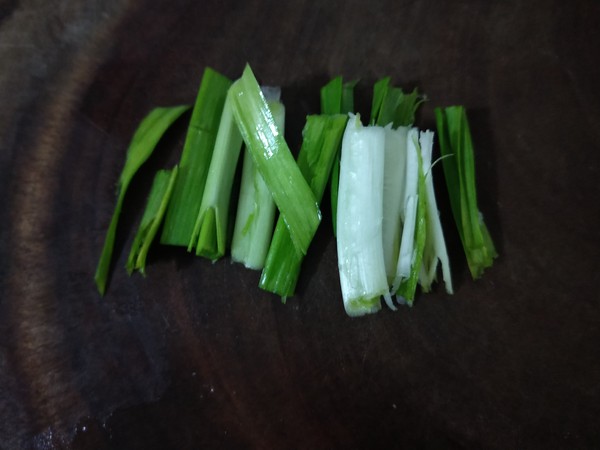 紅燒鯉魚(yú)的做法-咸鮮味燒菜譜