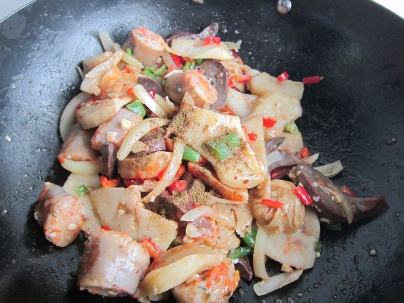 爆炒面肺子的做法-香辣味炒菜譜