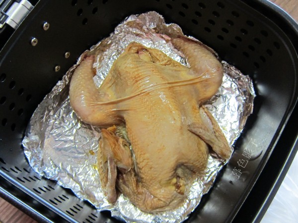 空氣炸鍋版烤雞的做法-家常味烘焙菜譜-易網(wǎng)健康養(yǎng)生網(wǎng) 空氣炸鍋版烤雞的做法-家常味烘焙菜譜