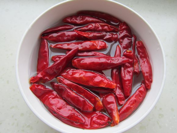 大盤雞火鍋的做法-家常味燉菜譜