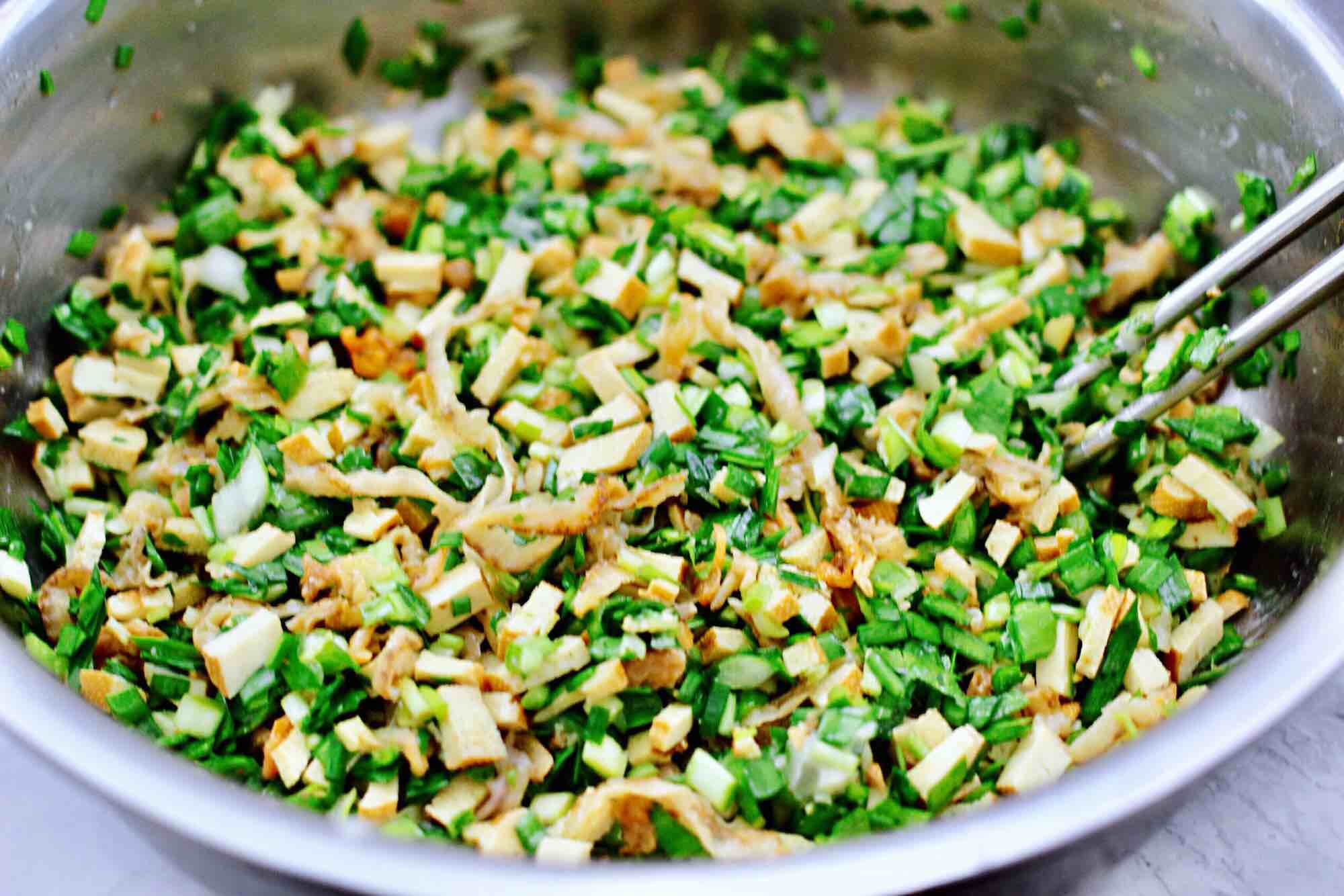 扇貝香干翠玉餃子的做法-咸鮮味煮菜譜