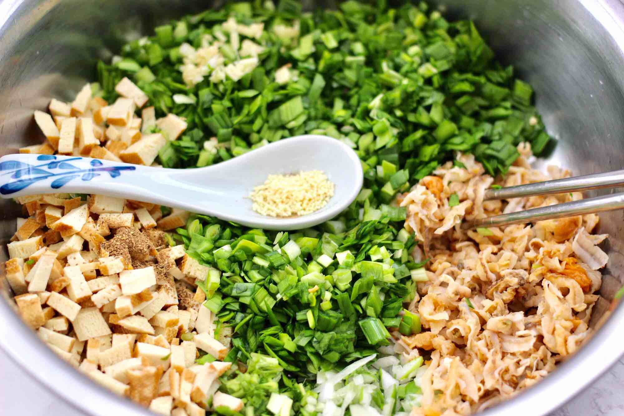 扇貝香干翠玉餃子的做法-咸鮮味煮菜譜