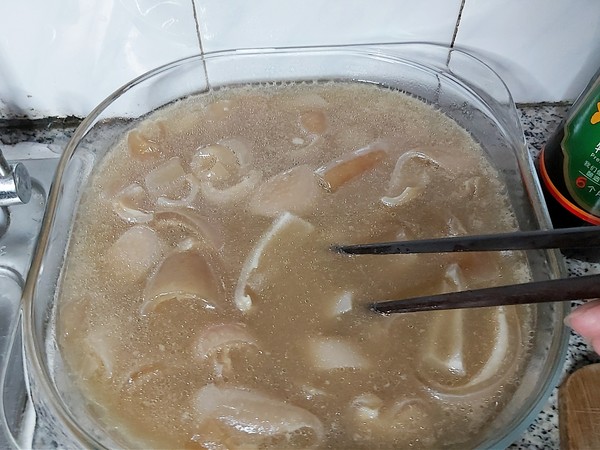 自制豬皮凍的做法-家常味砂鍋菜譜-易網健康養生網 自制豬皮凍的做法-家常味砂鍋菜譜