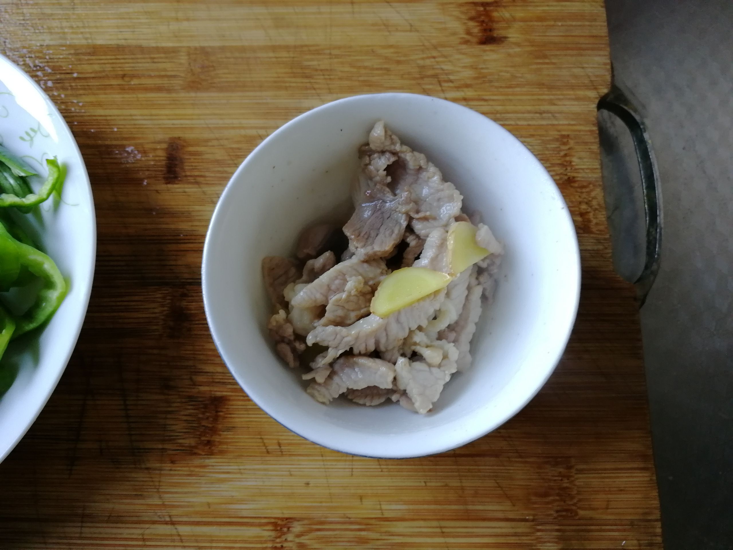 青椒炒肉絲的做法-咸鮮味炒菜譜