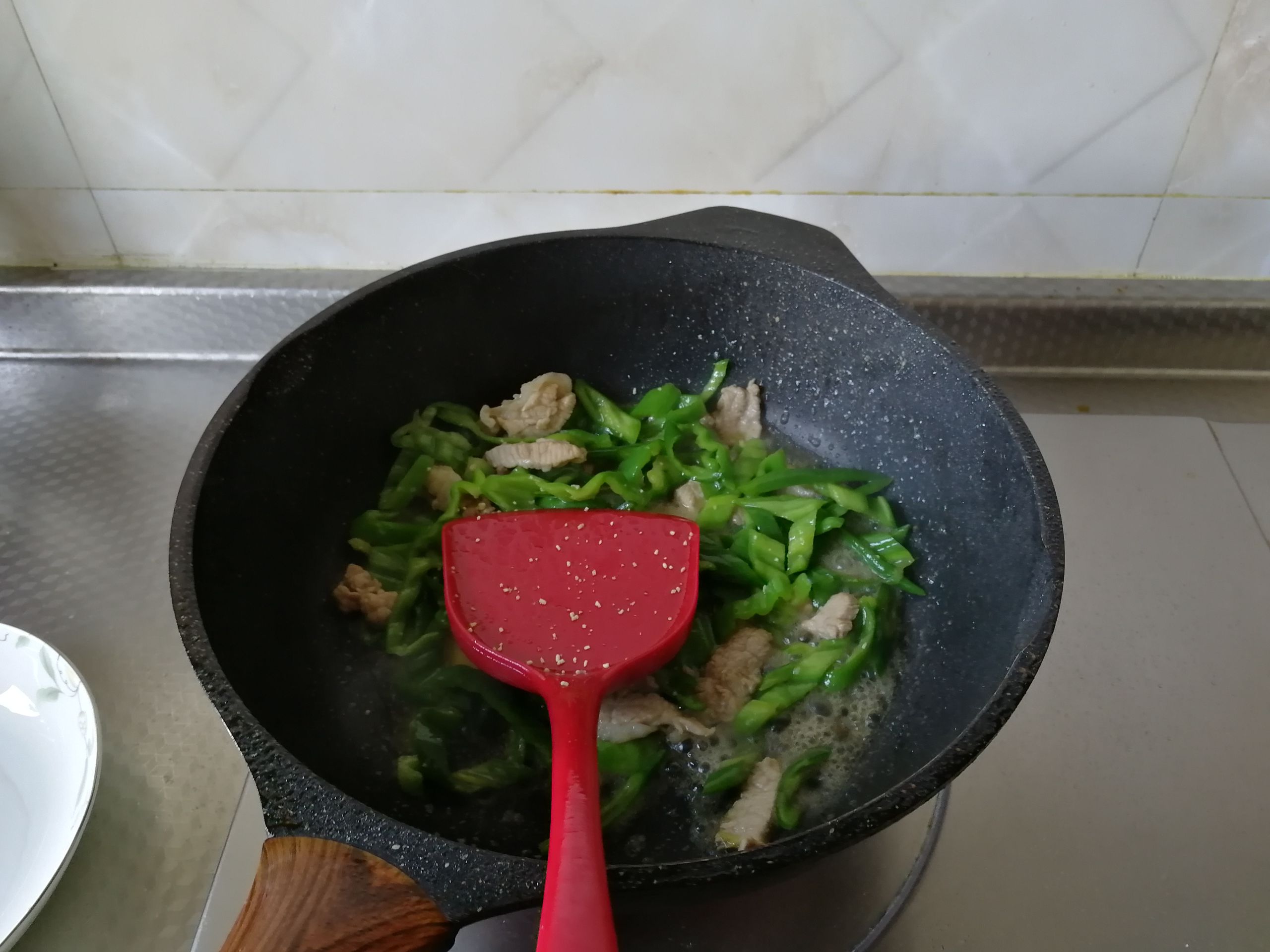 青椒炒肉絲的做法-咸鮮味炒菜譜