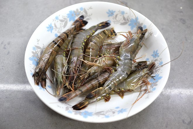 蒸蝦仁玉子豆腐的做法-咸鮮味蒸菜譜-易網(wǎng)<a href=http://www.jsjjzhkt.cn/ target=_blank class=infotextkey>健康養(yǎng)生</a>網(wǎng) 蒸蝦仁玉子豆腐的做法-咸鮮味蒸菜譜