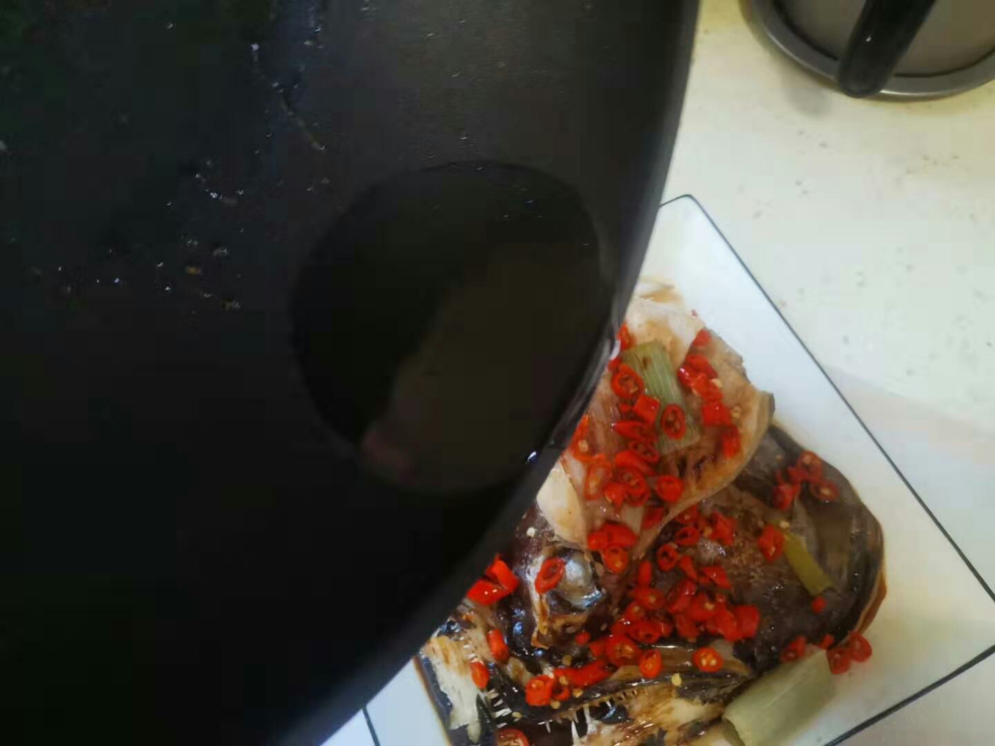 清蒸鰈魚頭的做法-家常味蒸菜譜-易網(wǎng)健康養(yǎng)生網(wǎng) 清蒸鰈魚頭的做法-家常味蒸菜譜