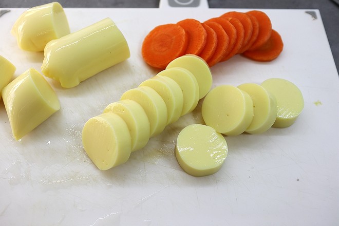 蒸蝦仁玉子豆腐的做法-咸鮮味蒸菜譜-易網(wǎng)健康養(yǎng)生網(wǎng) 蒸蝦仁玉子豆腐的做法-咸鮮味蒸菜譜