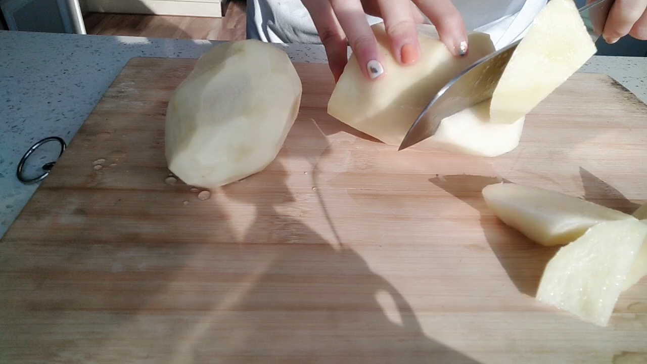 孜然土豆塊的做法-家常味炒菜譜