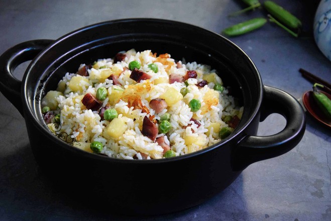 臘肉土豆燜飯的做法-家常味燜菜譜-易網健康養生網 臘肉土豆燜飯的做法-家常味燜菜譜