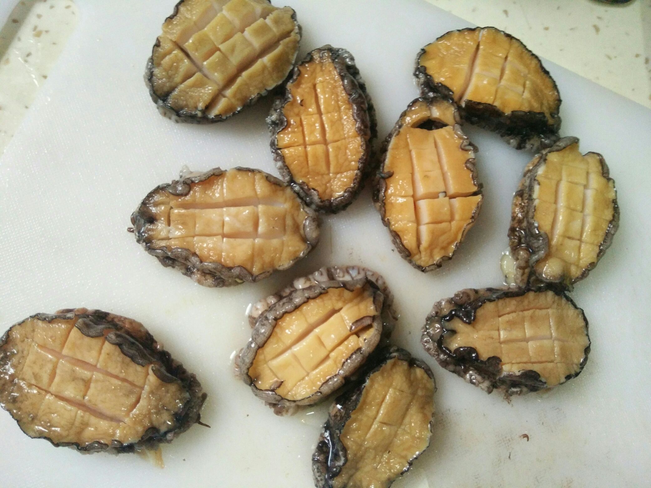 澆汁鮑魚的做法-咸鮮味蒸菜譜-易網健康養生網 澆汁鮑魚的做法-咸鮮味蒸菜譜