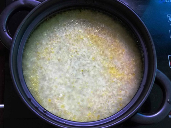 臘肉土豆燜飯的做法-家常味燜菜譜-易網健康養生網 臘肉土豆燜飯的做法-家常味燜菜譜