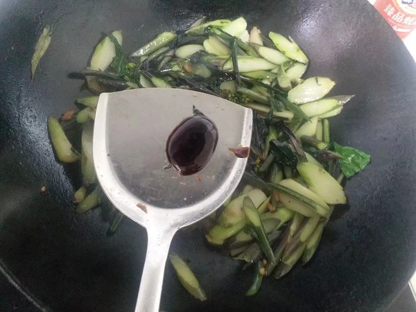 爆炒紅菜苔的做法-咸鮮味炒菜譜-易網(wǎng)健康養(yǎng)生網(wǎng) 爆炒紅菜苔的做法-咸鮮味炒菜譜