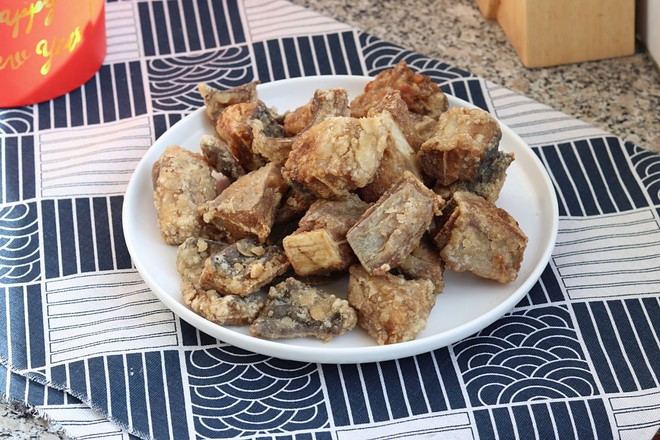 香酥老板魚的做法-家常味炸菜譜-易網(wǎng)健康養(yǎng)生網(wǎng) 香酥老板魚的做法-家常味炸菜譜