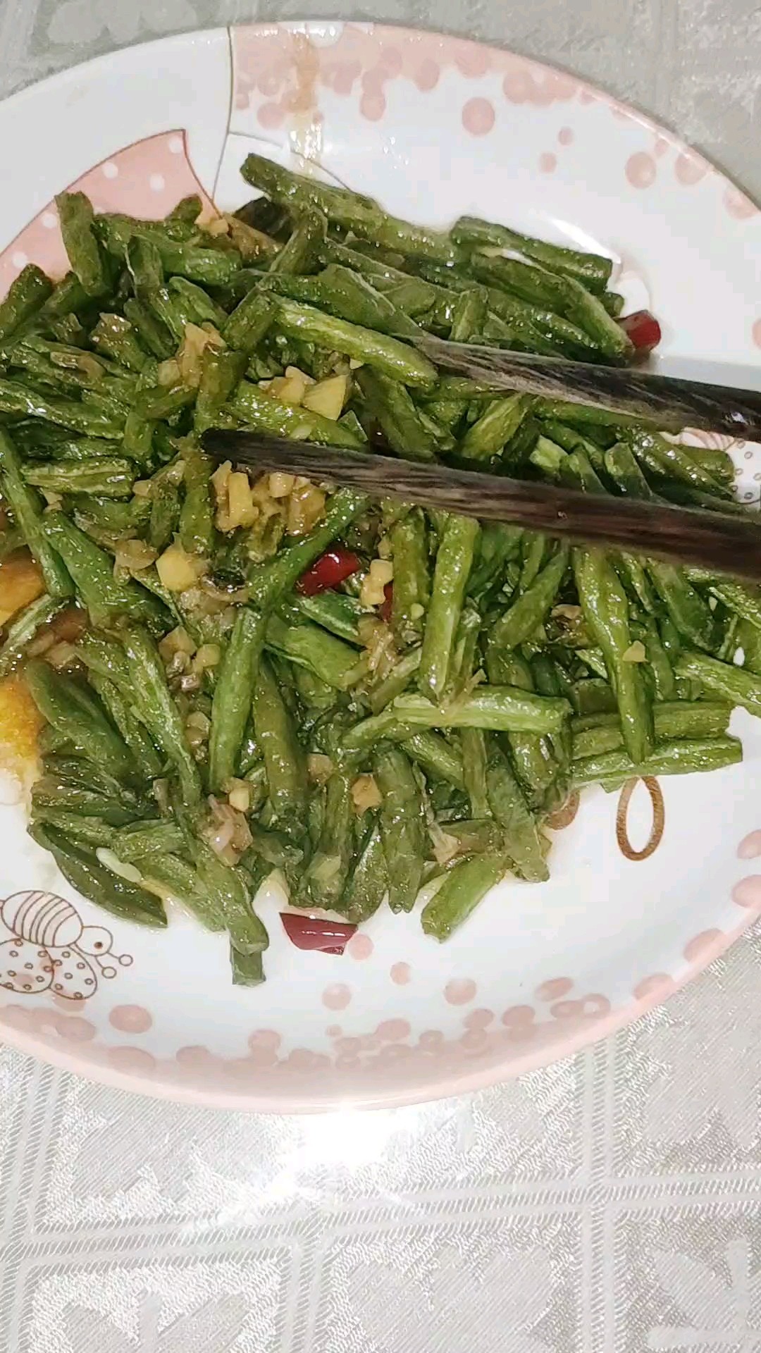 蒜香豇豆的做法-蒜香味燒菜譜