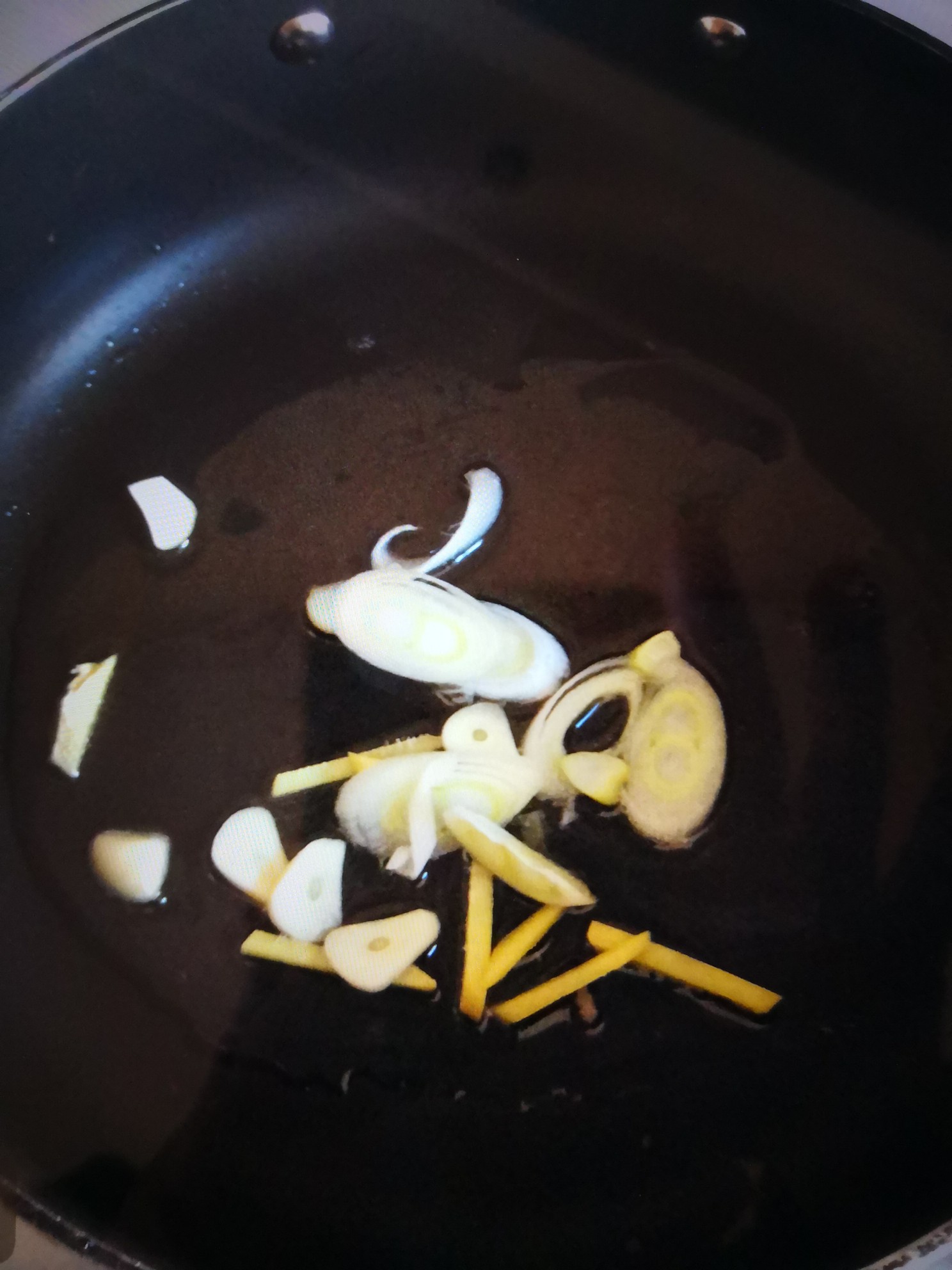 午餐肉炒甜蜜豆的做法-家常味炒菜譜-易網健康養生網 午餐肉炒甜蜜豆的做法-家常味炒菜譜