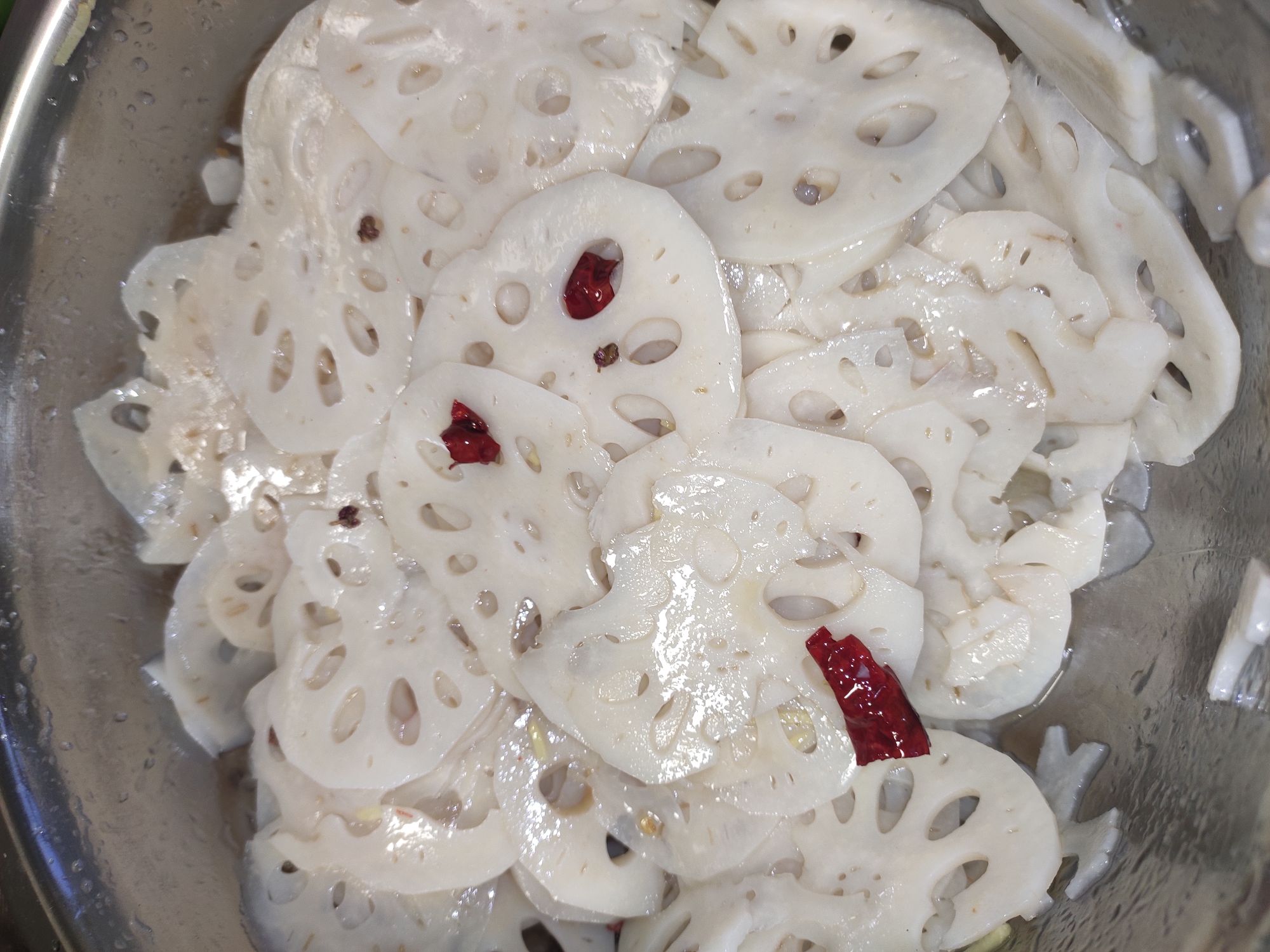 熗拌蓮藕的做法-酸辣味拌菜譜