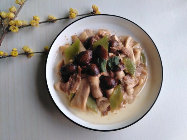 蓋頭蘑菇炒肉片的做法-咸鮮味炒菜譜-易網健康養生網 蓋頭蘑菇炒肉片的做法-咸鮮味炒菜譜