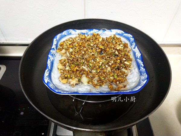 蒜蓉蒸扇貝的做法-家常味蒸菜譜-易網健康養生網 蒜蓉蒸扇貝的做法-家常味蒸菜譜