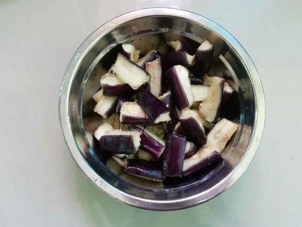 醬燜茄子的做法-家常味燜菜譜-易網健康養生網 醬燜茄子的做法-家常味燜菜譜