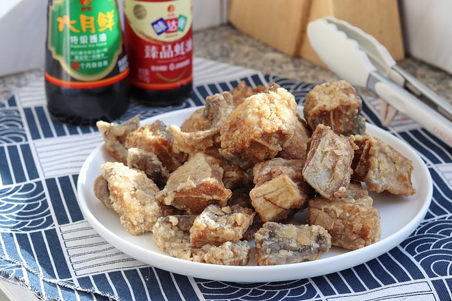 香酥老板魚的做法-家常味炸菜譜-易網(wǎng)健康養(yǎng)生網(wǎng) 香酥老板魚的做法-家常味炸菜譜