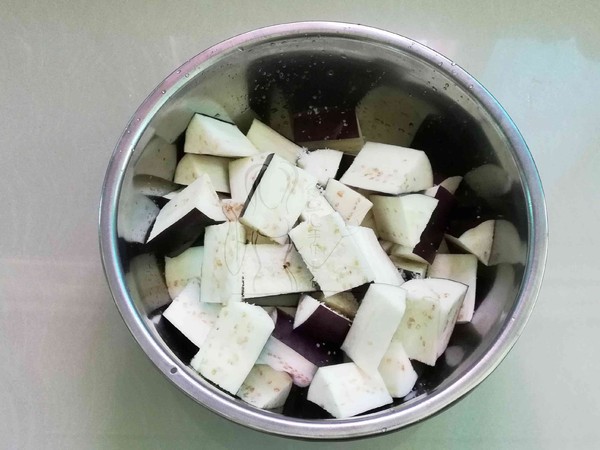 醬燜茄子的做法-家常味燜菜譜-易網健康養生網 醬燜茄子的做法-家常味燜菜譜