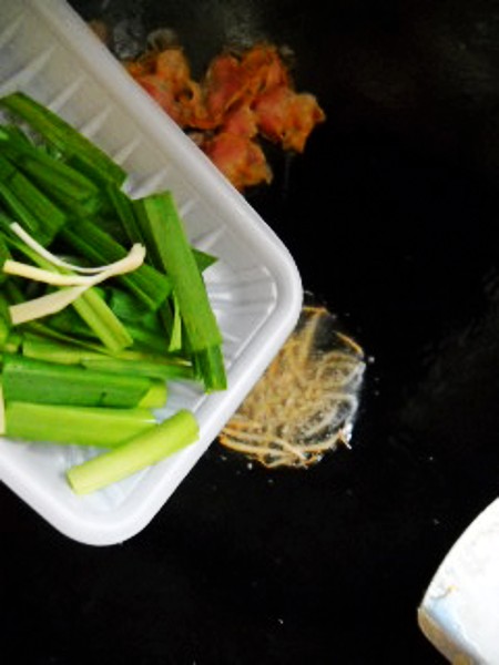 臘肉百葉絲的做法-咸鮮味炒菜譜-易網健康養生網 臘肉百葉絲的做法-咸鮮味炒菜譜