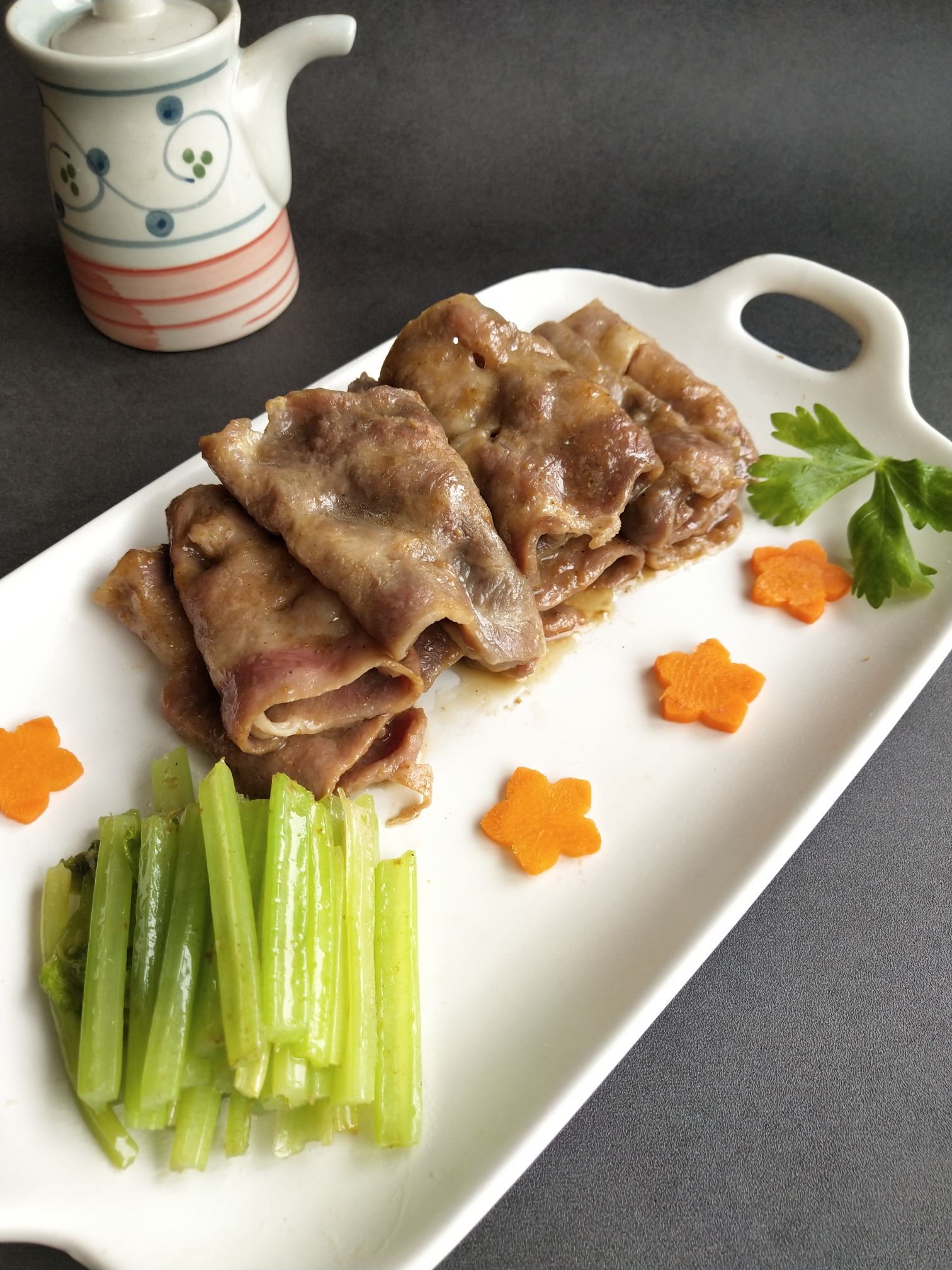 炙烤肥牛片的做法-咸鮮味煎菜譜-易網(wǎng)健康養(yǎng)生網(wǎng) 炙烤肥牛片的做法-咸鮮味煎菜譜