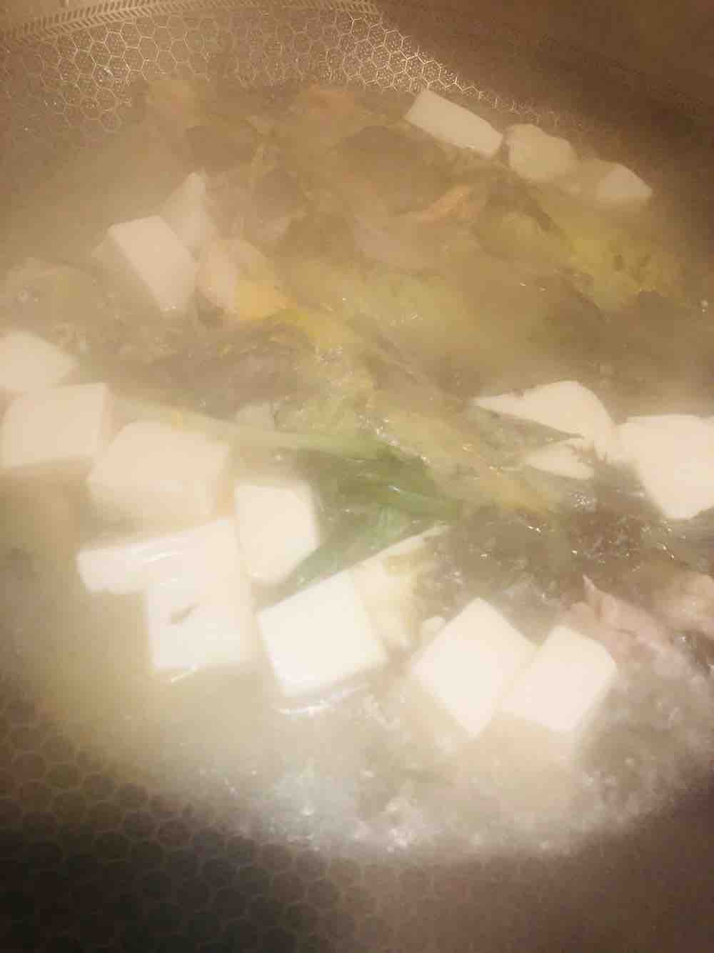 雪菜昂刺魚豆腐湯的做法-家常味煮菜譜