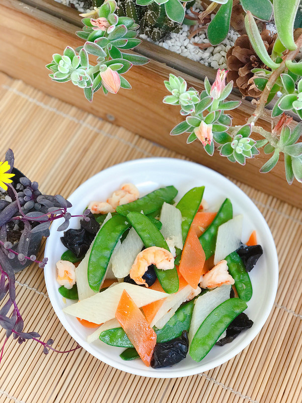 蝦仁炒三色的做法-咸鮮味炒菜譜-易網(wǎng)健康養(yǎng)生網(wǎng) 蝦仁炒三色的做法-咸鮮味炒菜譜