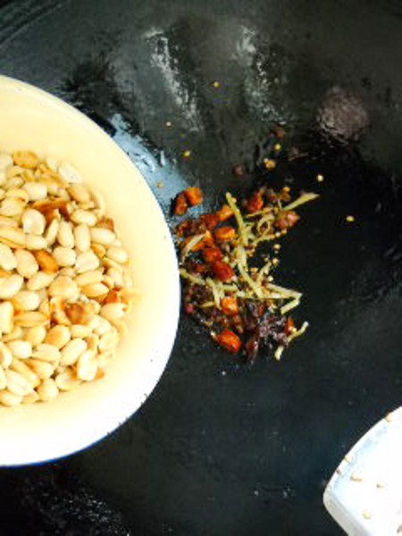 多味香酥花生仁的做法-其它口味炒菜譜-易網健康養生網 多味香酥花生仁的做法-其它口味炒菜譜