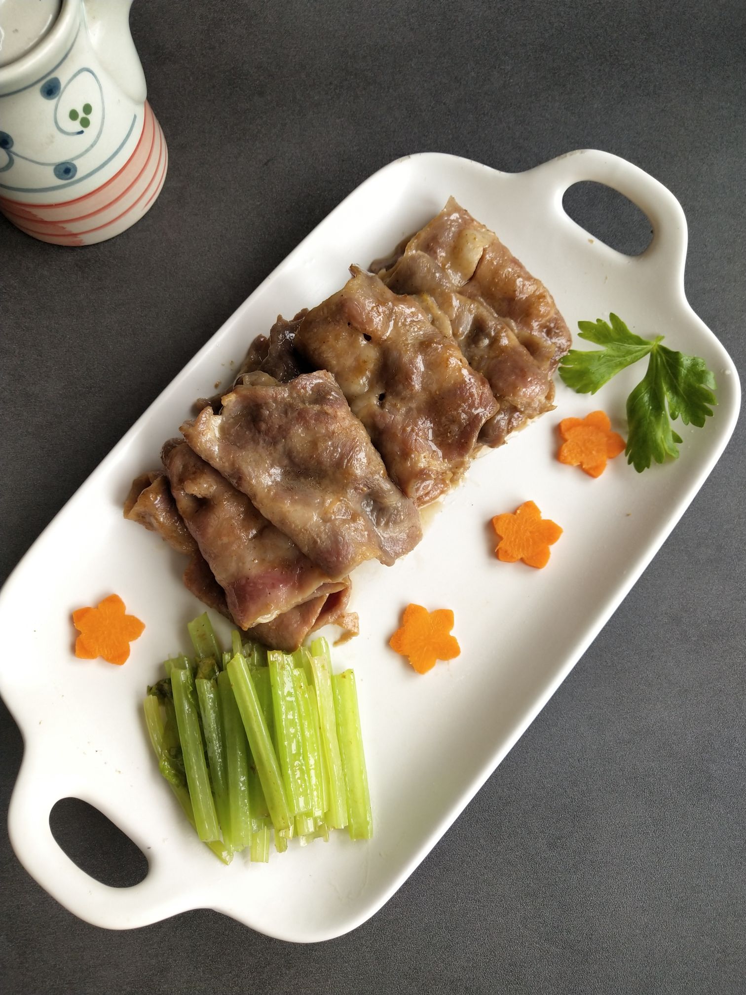 炙烤肥牛片的做法-咸鮮味煎菜譜-易網(wǎng)健康養(yǎng)生網(wǎng) 炙烤肥牛片的做法-咸鮮味煎菜譜