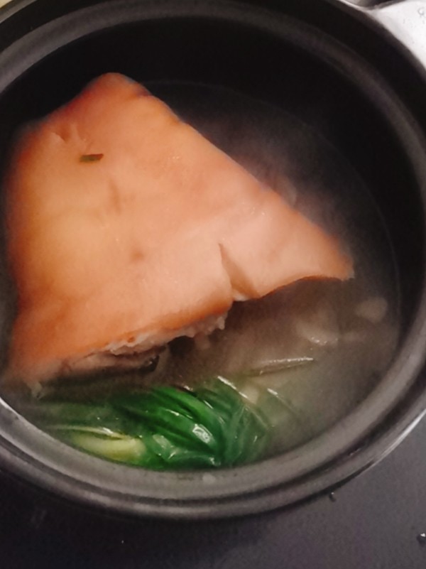 紅樓夢之火腿燉肘子的做法-咸鮮味燉菜譜