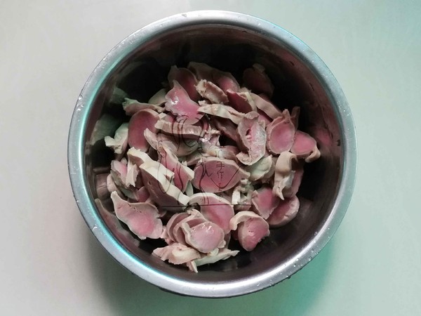 泡椒鴨胗的做法-家常味炒菜譜