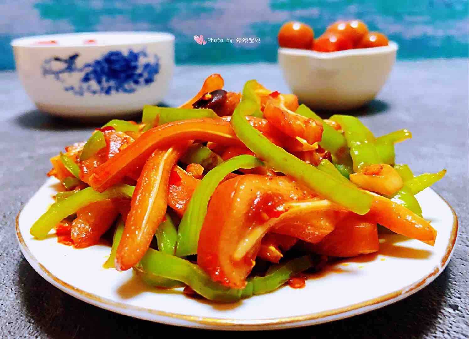 爆炒豬耳朵的做法-香辣味炒菜譜-易網健康養生網 爆炒豬耳朵的做法-香辣味炒菜譜