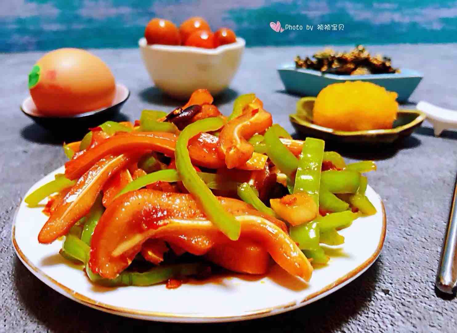 爆炒豬耳朵的做法-香辣味炒菜譜-易網健康養生網 爆炒豬耳朵的做法-香辣味炒菜譜