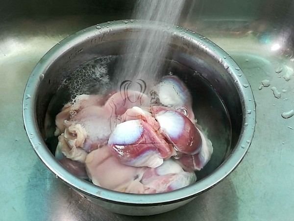 泡椒鴨胗的做法-家常味炒菜譜