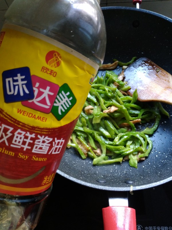 苦瓜炒肉絲的做法-家常味炒菜譜-易網健康養生網 苦瓜炒肉絲的做法-家常味炒菜譜