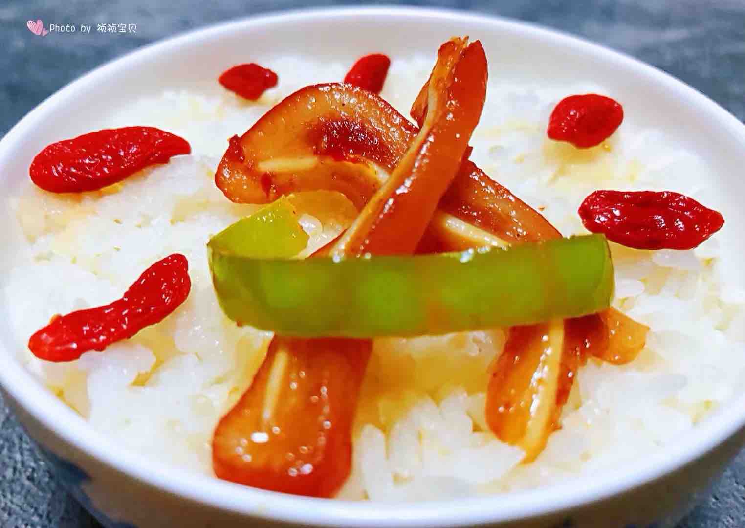 爆炒豬耳朵的做法-香辣味炒菜譜-易網健康養生網 爆炒豬耳朵的做法-香辣味炒菜譜