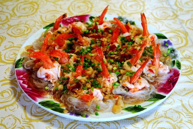 蒜蓉粉絲蒸大蝦的做法-咸鮮味蒸菜譜