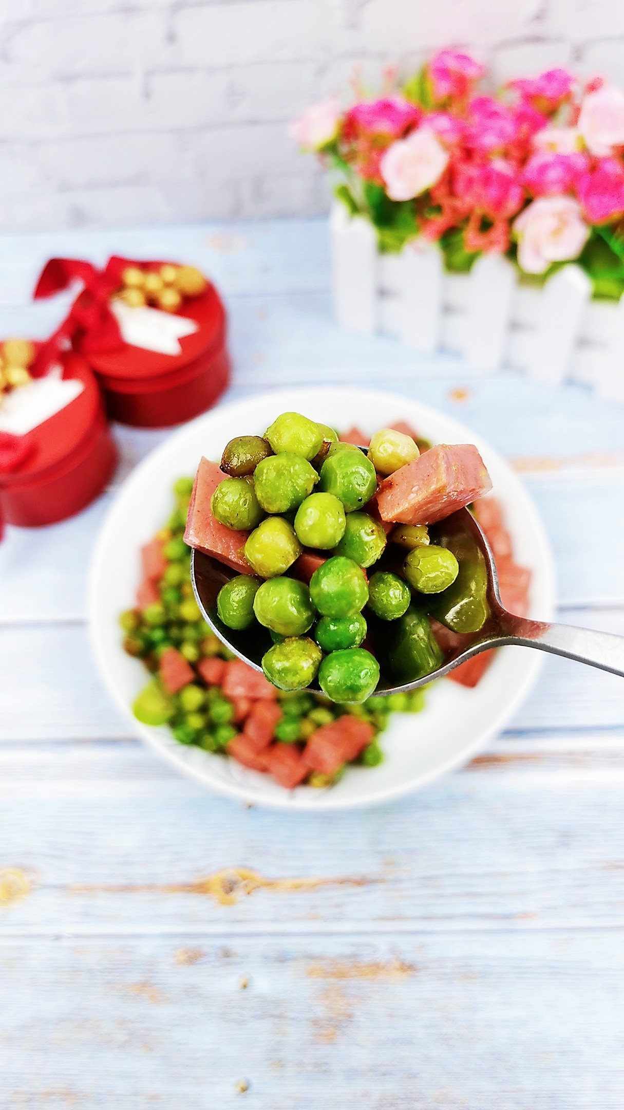 青豆炒火腿的做法-咸鮮味炒菜譜