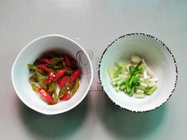 泡椒鴨胗的做法-家常味炒菜譜